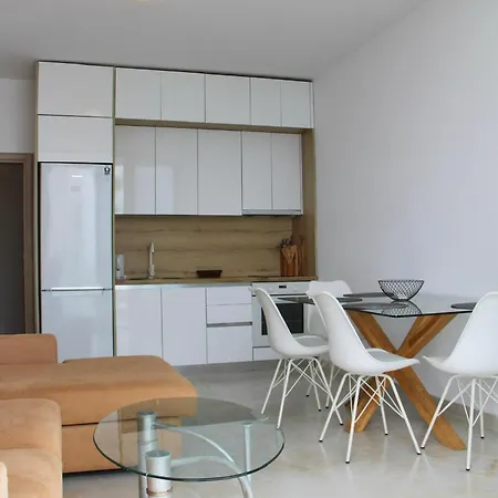 Bright 3f By Adriatic Living