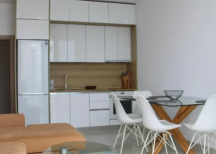 Bright 3f By Adriatic Living